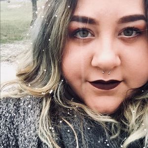 Meet your Posher, Cj